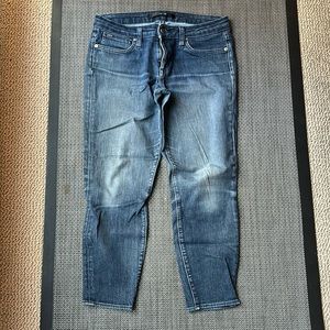 Joe’s Jeans- Women’s cropped denim jeans